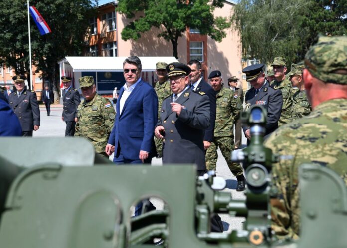 MILANOVIĆ PORUČIO PRIPADNICIMA ZAPOVJEDNIŠTVA ZA POTPORU: ‘Vi ste ona služba u vojsci koju javnost i šira javnost najmanje razumije’