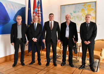 Predsjednik Milanović primio izaslanstvo Udruge dragovoljaca i veterana 101. bosansko-brodske brigade HVO-a
