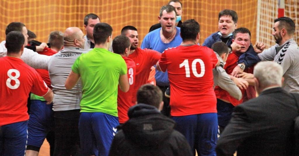 NEZAPAMĆENI INCIDENT I OPĆA MAKLJAŽA NA TERENU: ‘OVO JE BRUKA! NEKA VIDE SVI, POLICIJA, INSTITUCIJE....‘