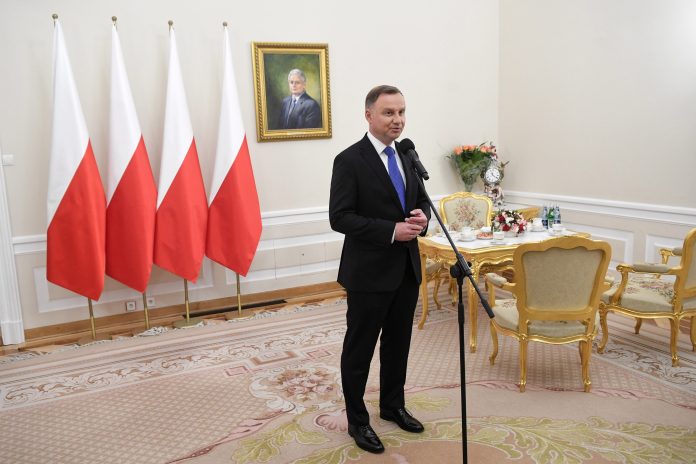 DESNICA OSTAJE NA VLASTI U POLJSKOJ: Duda pobijedio na predsjedničkim izborima!