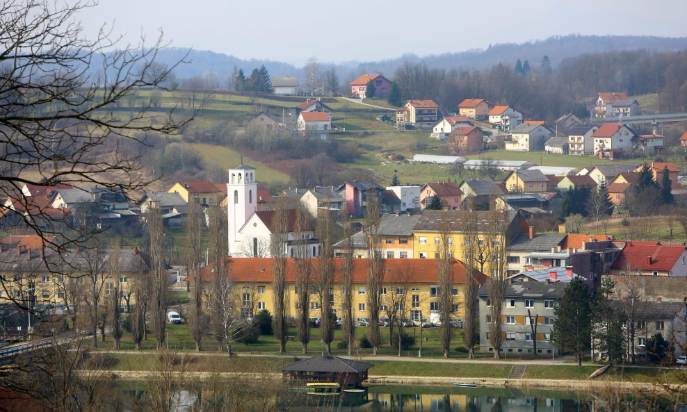 Duga Resa podiže spomenik hrvatskim braniteljima, raspisan natječaj