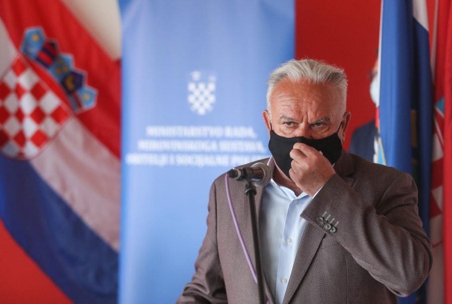 Darinko Dumbović 150.000 kn novca za pomoć nakon potresa podijelio suradnicima?