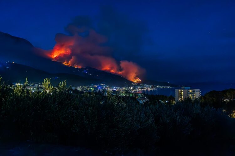 Zapovjednik DVD-a Tučepi: Ljudi su izmoreni. Pomoć je došla, ali to nije dovoljno