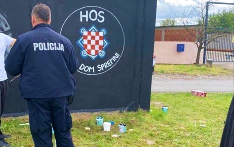 USKORO POTPUNA ZABRANA ZDS? Do pet godina zatvora za tiskanje majica s tim sloganom!