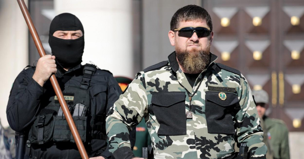 ‘TIKTOK RATNIK!‘ Zloglasni čečenski vođa nosi Pradine čizme od 14.000 kn: ‘Samo se pretvara da je u Ukrajini!‘