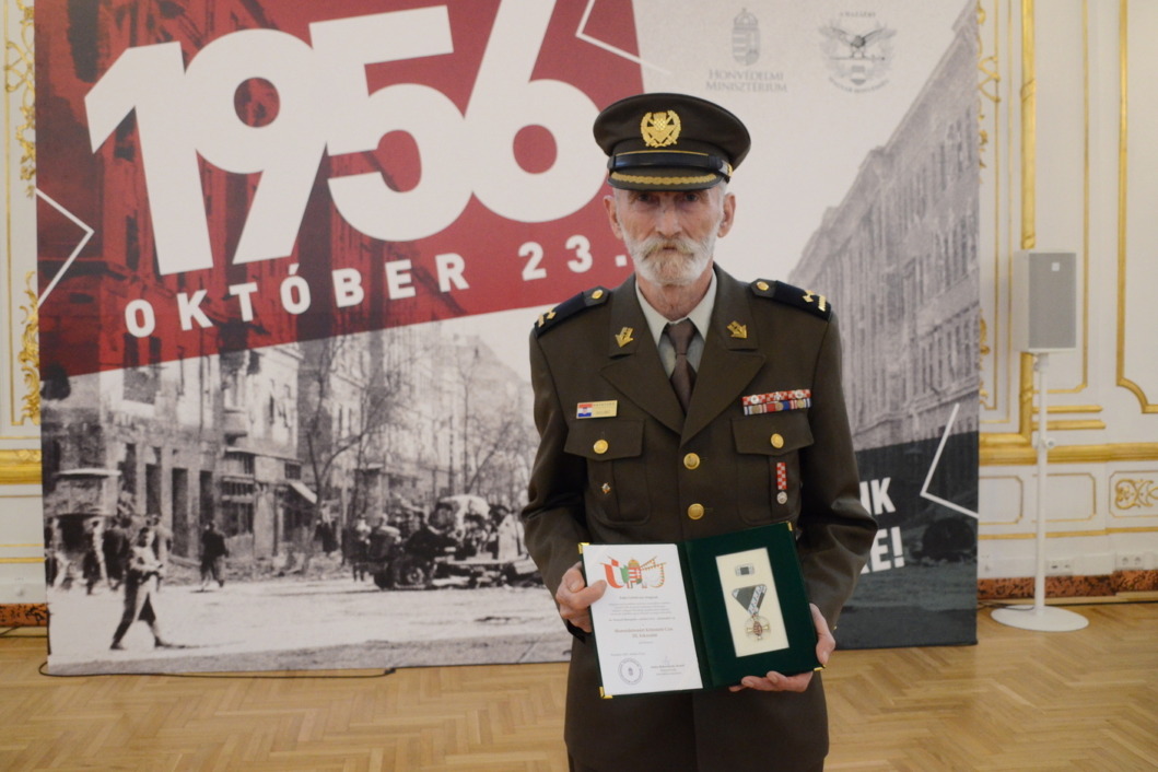 Željku Golubiću dodijeljeno priznanje za dugogodišnju suradnju mađarskih i hrvatskih vojnih veterana