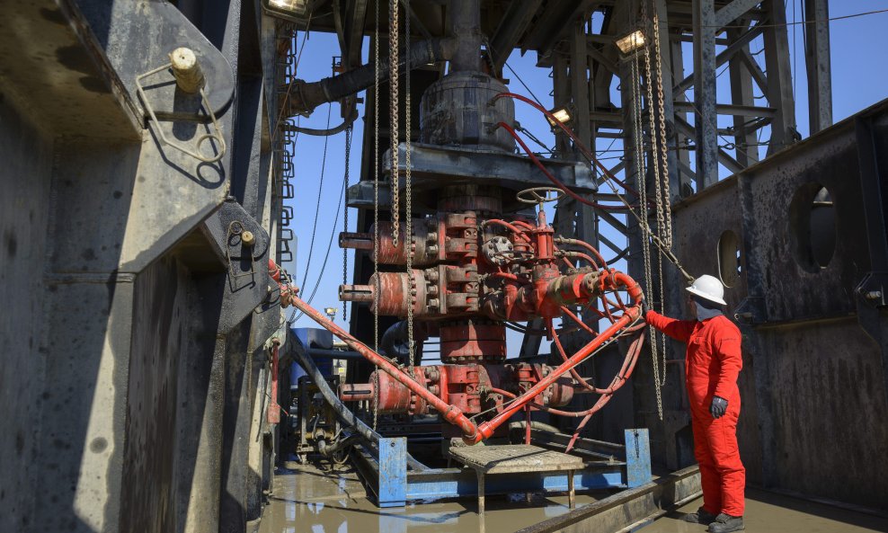 Energetski stručnjak nakon optužbi: 'Mađarska ni sada ne može potrošiti naftu koju Hrvatska šalje'