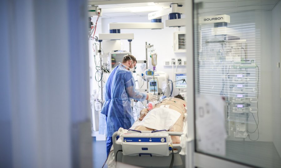 Hrvatska se sprema na liječenje zaraženih krvnom plazmom onih koji su preboljeli koronavirus