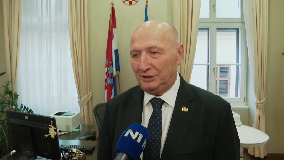 Milanovičeva saznanja nisu bile   glasine, suci Ustavnog suda dogovorili su sinoć da sami sebi izglasaju produljenje mandata