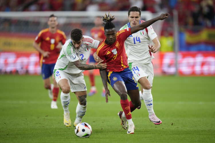 Španjolska pobijedila i Albaniju te s devet bodova protutnjala do osmine finala