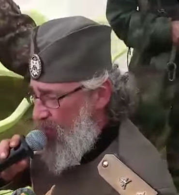 Snimka muškaraca u četničkim uniformama uz pjesmu i alkohol širi se mrežama, okolnosti i lokacija nepoznati