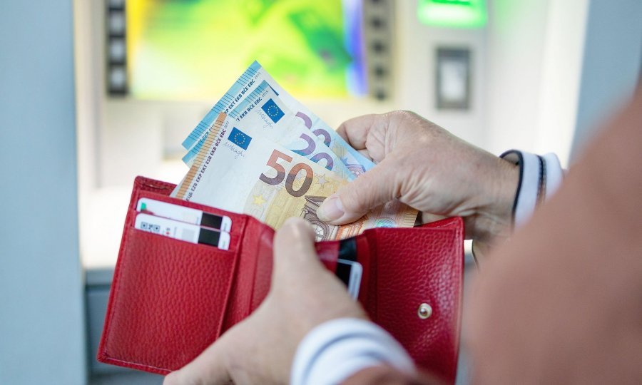 INOZEMNE DOZNAKE Na račune Hrvata iz inozemstva uplaćeno čak 5,1 milijardi eura