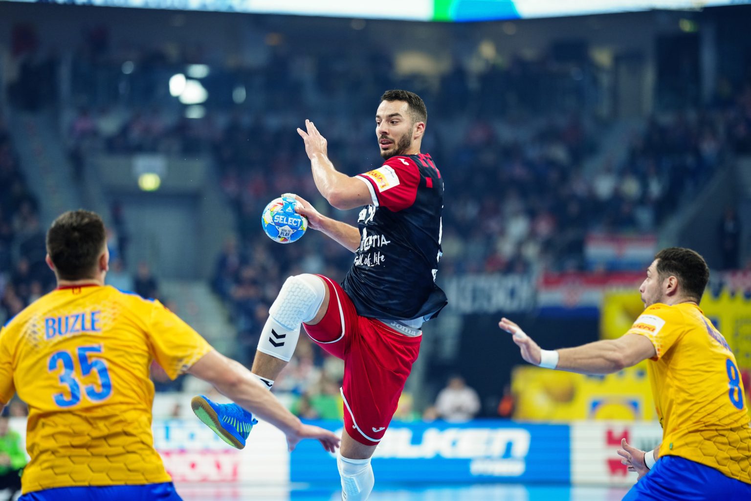 Hrvatski rukometaši uvjerljivo pobijedili Rumunjsku i osigurali plasman u drugi krug Europskog prvenstva