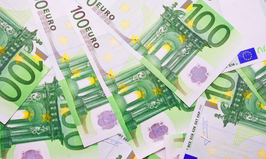 Uskoro nam dolazi euro: Evo sve što trebate znati o kreditima, štednjama u gotovini…