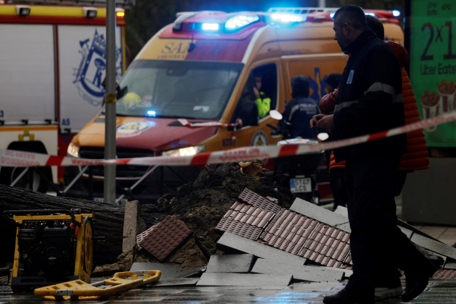 Snažna oluja hara Europom, ima mrtvih i ozlijeđenih. Nema struje, građani isključeni s mobilnih mreža…