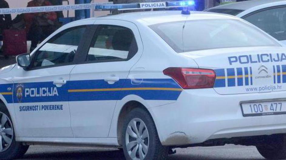 U Zadru u 15 minuta opljačkali dvije trgovine, prijetili nožem?
