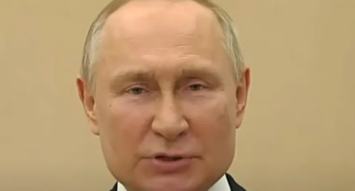 Još jedan udarac za Vladimira Putina: Napustio ga je čovjek koji ga je doveo na vlast!