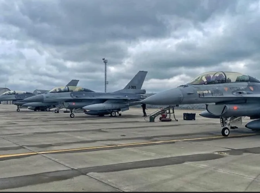 Povećani ruski napadi na ukrajinske aerodrome: Utjecaj na isporuku F-16 i strategije zaštite