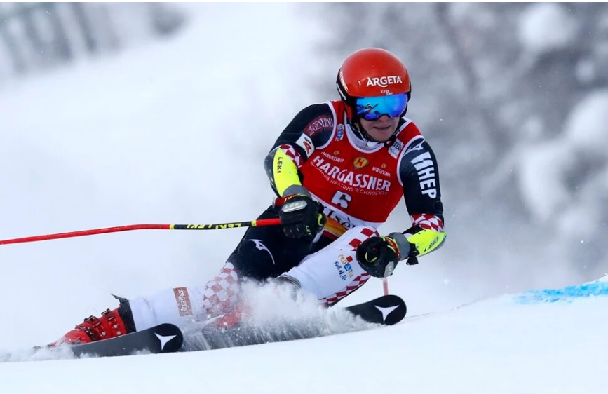 Filip Zubčić izletio sa staze i nije završio utrku; pobijedio Švicarac Odermatt
