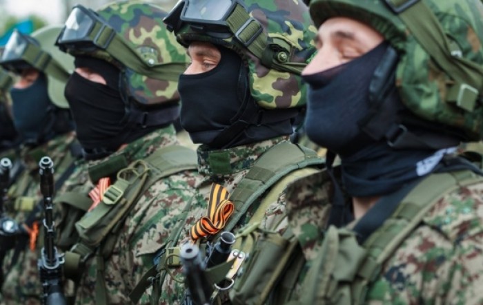 RUSI TVRDE: Sada nastaje pravi pakao u Ukrajini – Putin potpisao, stranci odsad mogu stupit u vojsku Rusije