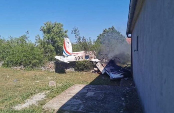 (FOTO) KRAJ ZADRA PAO VOJNI ŠKOLSKI ZRAKOPLOV! Poginuli instruktor i kadet