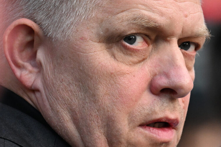 Kallas prozvala Fica zbog najavljenog posjeta Moskvi, on joj odbrusio: “Ucjenjuje li gospođa? Ovo nije 1939. godina”