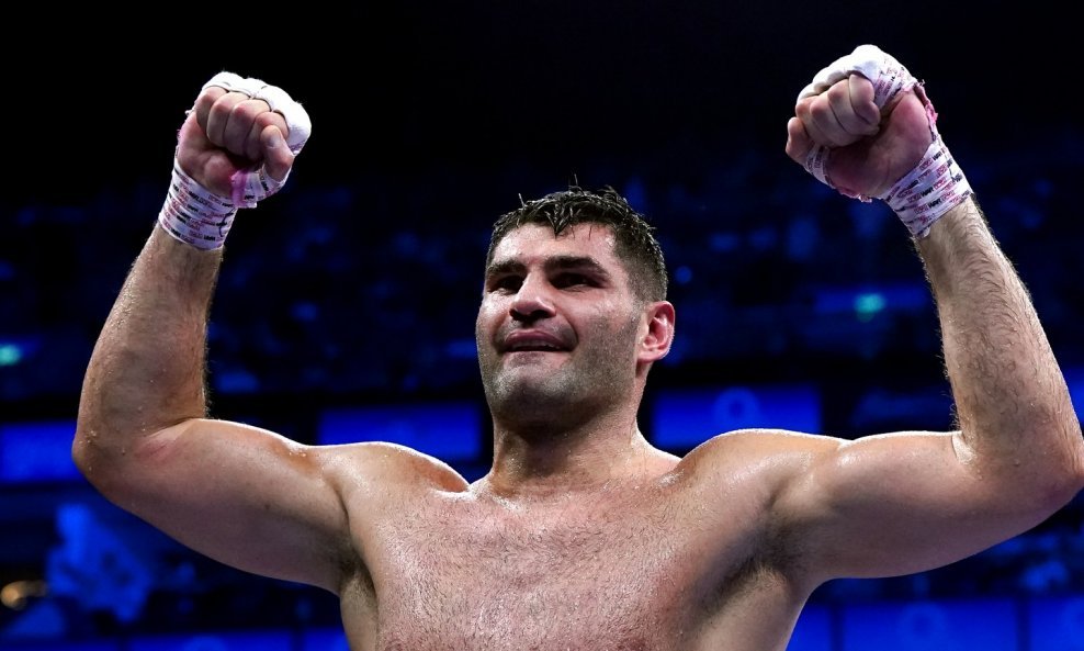 VELIKA PRILIKA  Filip Hrgović se ipak bori za pojas! Odlučeno je da će IBF-ova titula biti na kocki!