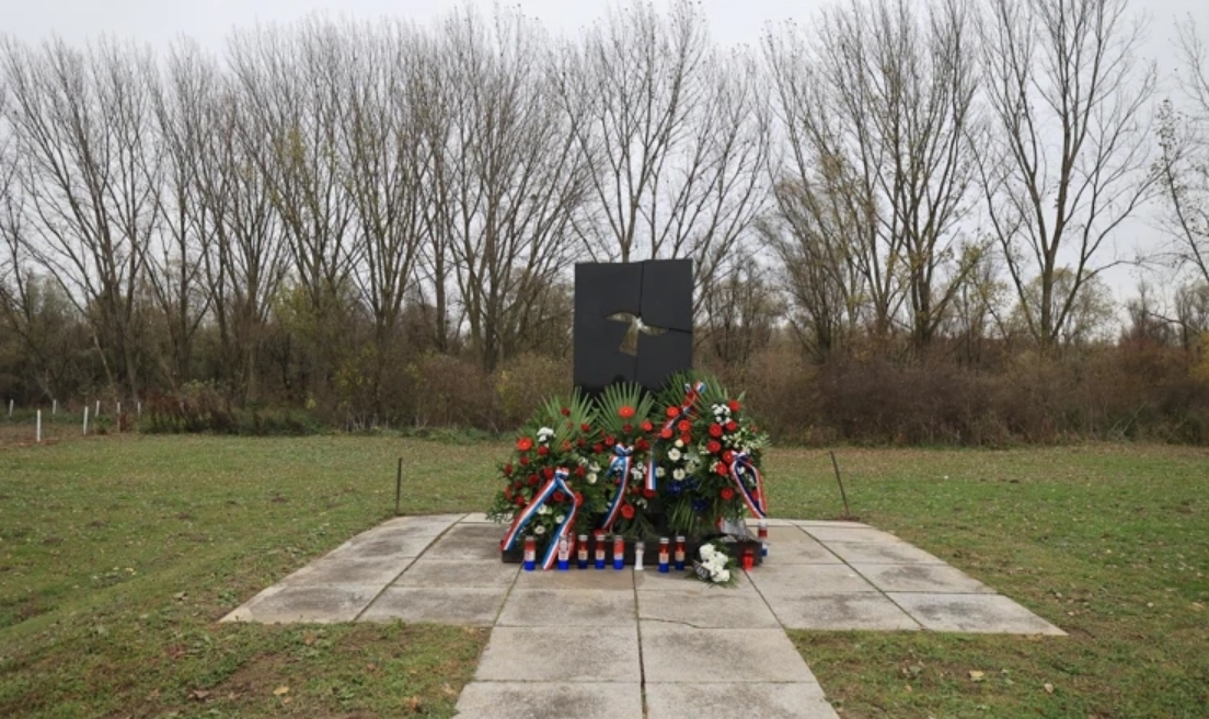 Obilježena 33. godišnjica stradanja u Lovasu: Sjećanje na žrtve Domovinskog rata