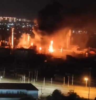 Ukrajinski udari na ruske rafinerije, Moskva lansirala stotine dronova i raketa