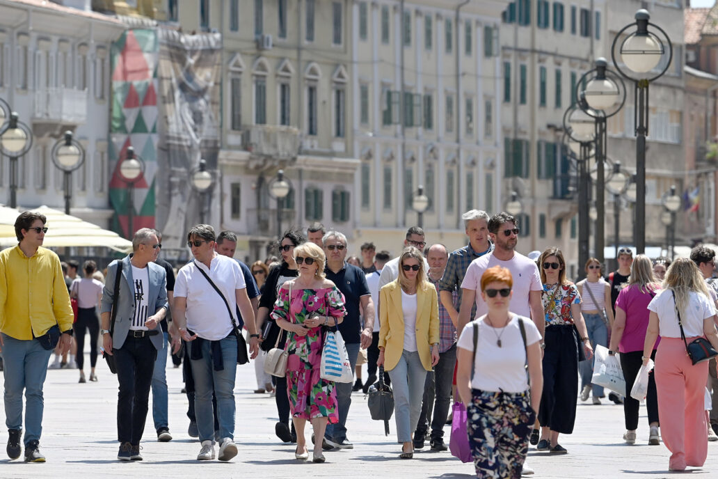 Od poreznih promjena najviše će profitirati – bogati: Srednji sloj već izgubio utrku, nagrađeni rentijeri i dioničari