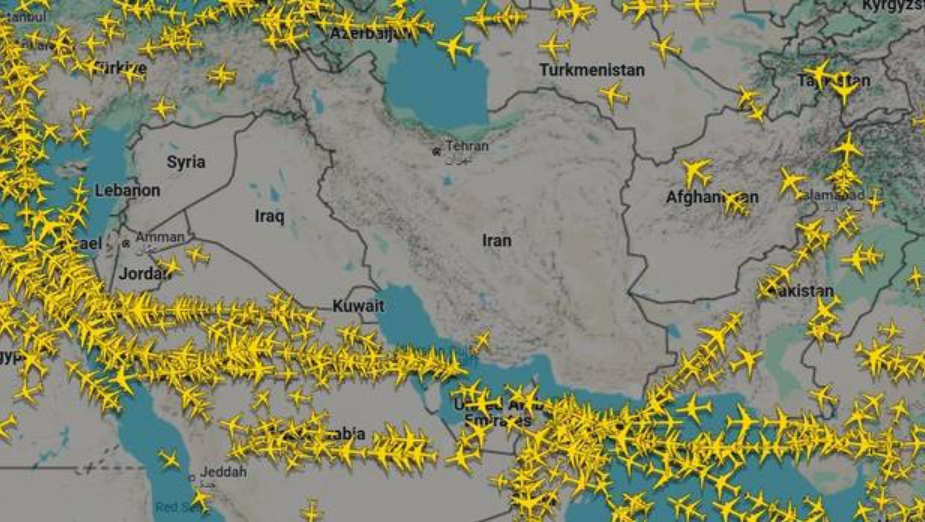 Zračni promet izbjegava Bliski istok nakon američkih napada na Iran: Pojačani rizici za putnike i aviokompanije