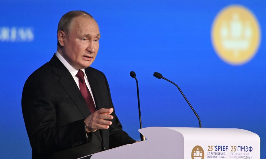 Putin: Ekonomski blitzkrieg protiv Rusije nema šanse za uspjeh, EU će izgubiti 400 milijardi dolara