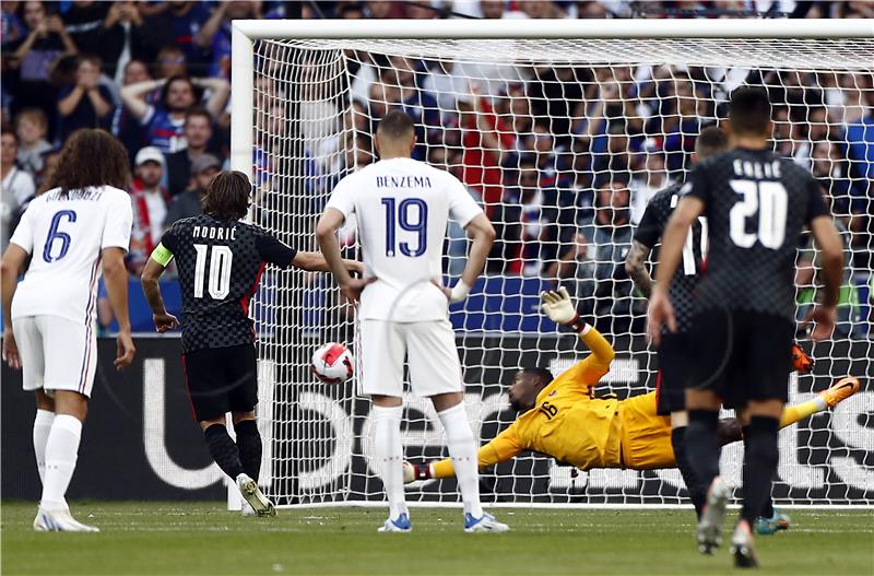 Liga nacija: Modrićev gol i hrvatska obrana srušili Francuze