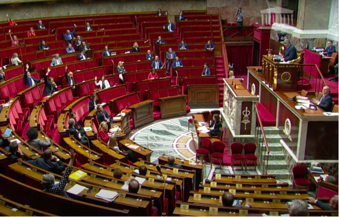 Francuski parlament raspravlja o legalizaciji eutanazije: Podneseno čak 3000 amandmana