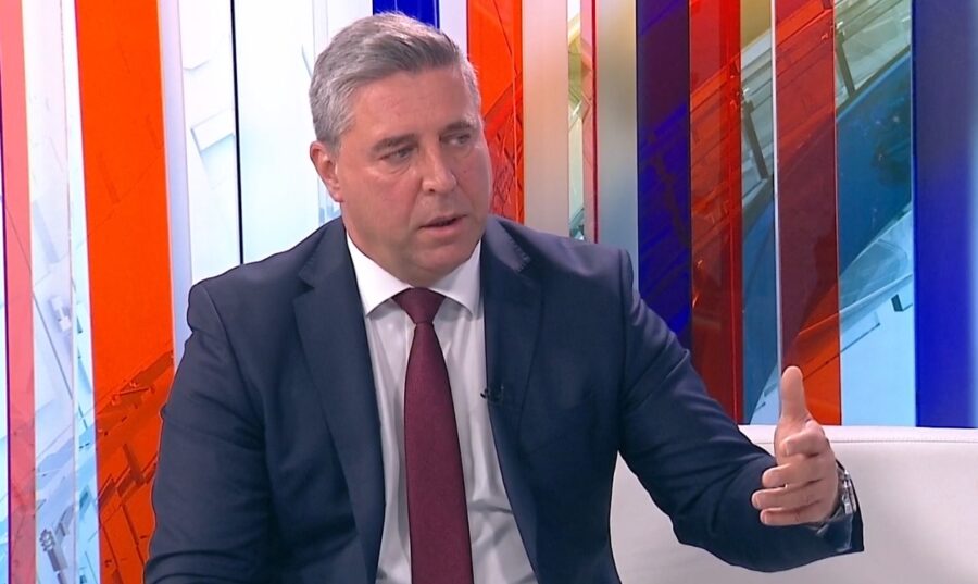 Šef Odbora za obranu: Zrakoplovi zbog sile teže tendiraju tome da padnu