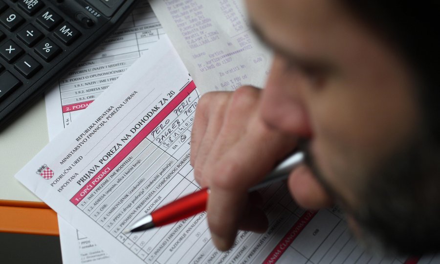 Gastarbajteri u panici nakon poziva da plate porez u Hrvatskoj, pokrenute i prve ovrhe: 'Uzet će nam stanove i kuće'
