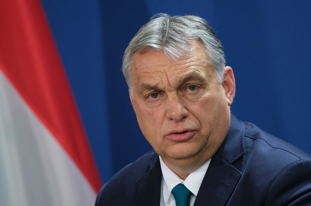 Orban ispunio obećanje: Mađarska priznaje samo ‘spol pri rođenju’, izbrisan pojam ‘roda’ iz civilnog registra