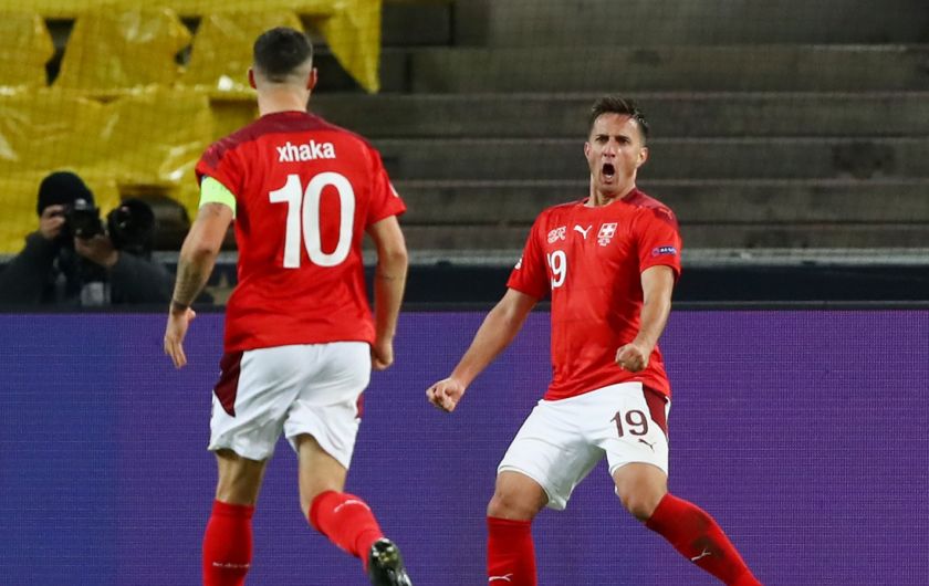 Let Dinamova gavrana: Gavranović je dvaput poentirao u remiju Švicarske i šuplje Njemačke