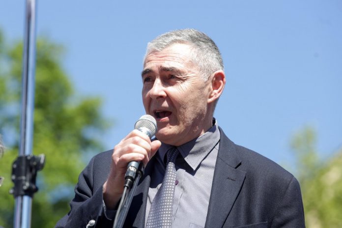 General Glasnović žestoko: ‘Novca ima za Srpske Novosti i žderačinu državnih službenika, ali za njih ne!’