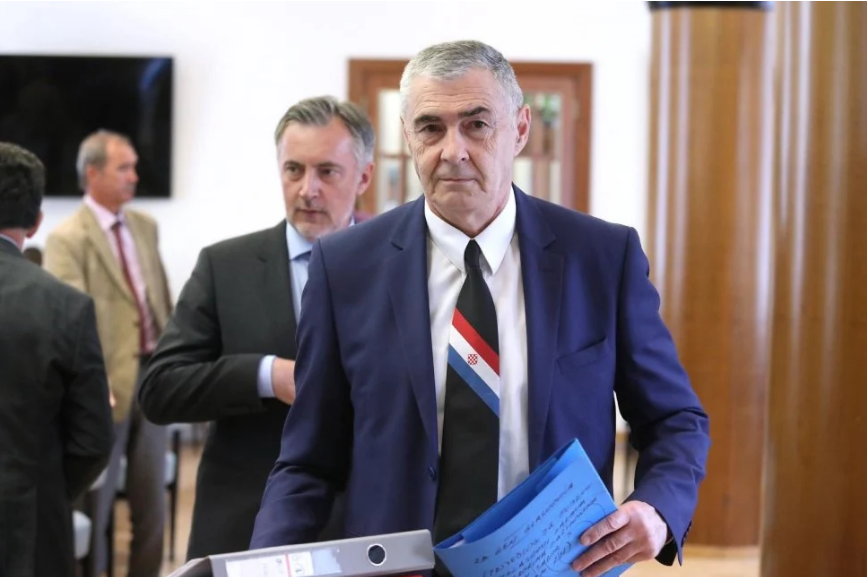Pitali smo Glasnovića što misli o izborima, spomenuo je 'Jugoslaviju nakon Jugoslavije' i izbor između 'križa na zidu i Tita na vitrini'