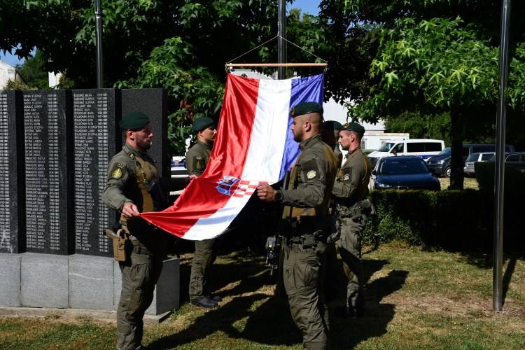 Obilježena 34. obljetnica početka oružanog otpora na glinskom području i pogibije policajca Tomislava Roma