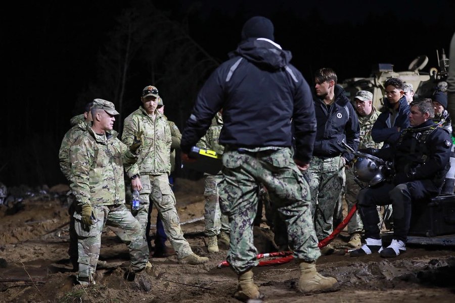 Litva: Nakon šest dana iz močvare izvučeno vozilo s tijelima američkih vojnika
