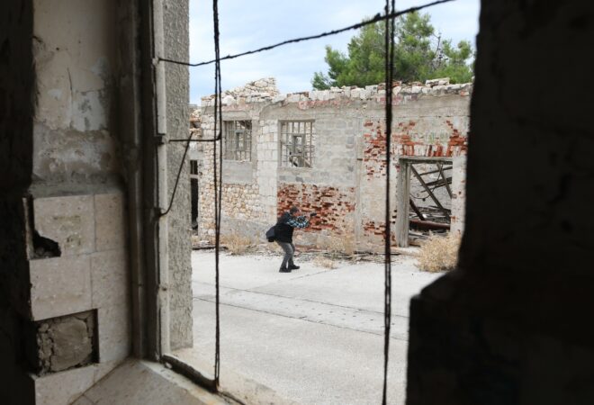 Goli otok se pretvara u „otok duhova“, a ne u turističku atrakciju