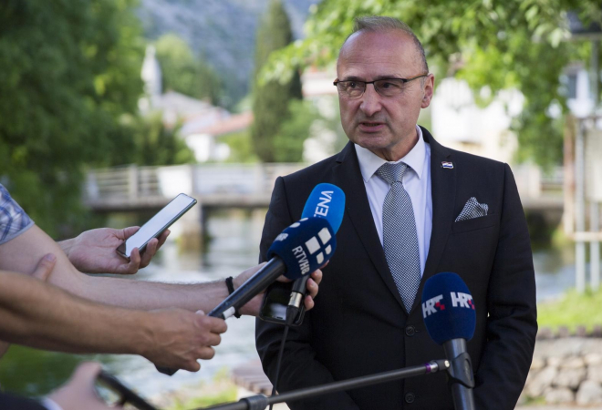 ‘NEĆEMO DOPUSTITI KRIMINALIZACIJU DOMOVINSKOG RATA!’ Ministar Grlić Radman prozvao susjede: ‘U jednom danu ubijeno je 112 Hrvata. Procesuirajte te zločine’