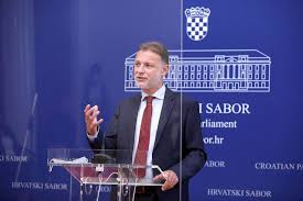 JANDROKOVIĆ OTVORIO PANDORINU KUTIJU! Pomutnja kojoj se nitko nije nadao, na kraju ispaštaju djeca: ‘Krenulo je’