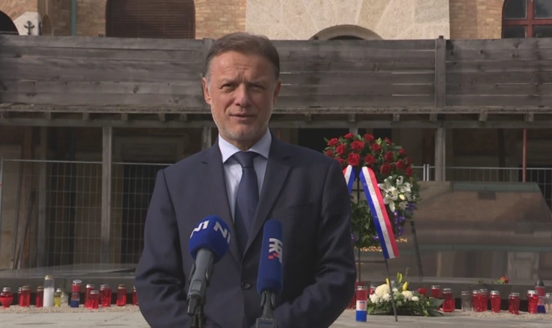 Jandroković na Mirogoju: Počast svim hrvatskim braniteljima i žrtvama Domovinskog rata