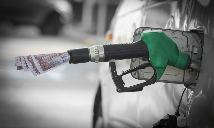 Na autocestama pojeftinilo osnovno gorivo