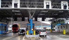 Dvije carinice na granici tražile mito pa se naljutile jer čovjek nema gotovine: ‘Ma što ćemo mi sa švedskim krunama?!‘