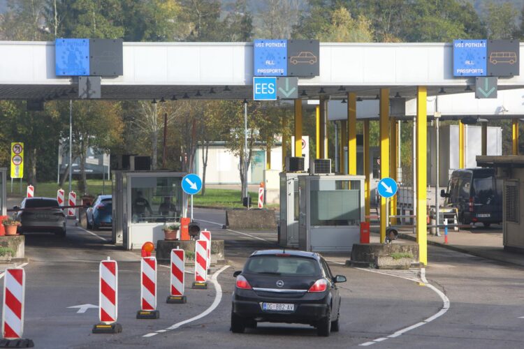 Slovenija produljila kontrole na granicama s Hrvatskom i Mađarskom