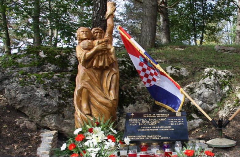 31. OBLJETNICA SPOMENA NA UBIJENU HRVATSKU MLADOST I NAJMLAĐU ŽRTVU U DOMOVINSKOM RATU